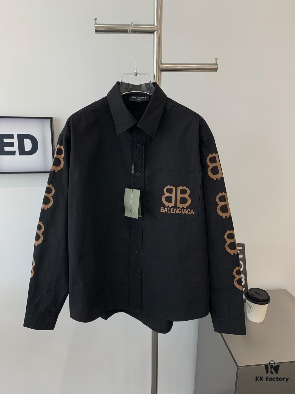 New Balenciaga BLCG 24SS Double-B Orange Graffiti Logo Long-Sleeve Shirt with Full-Arm Print
