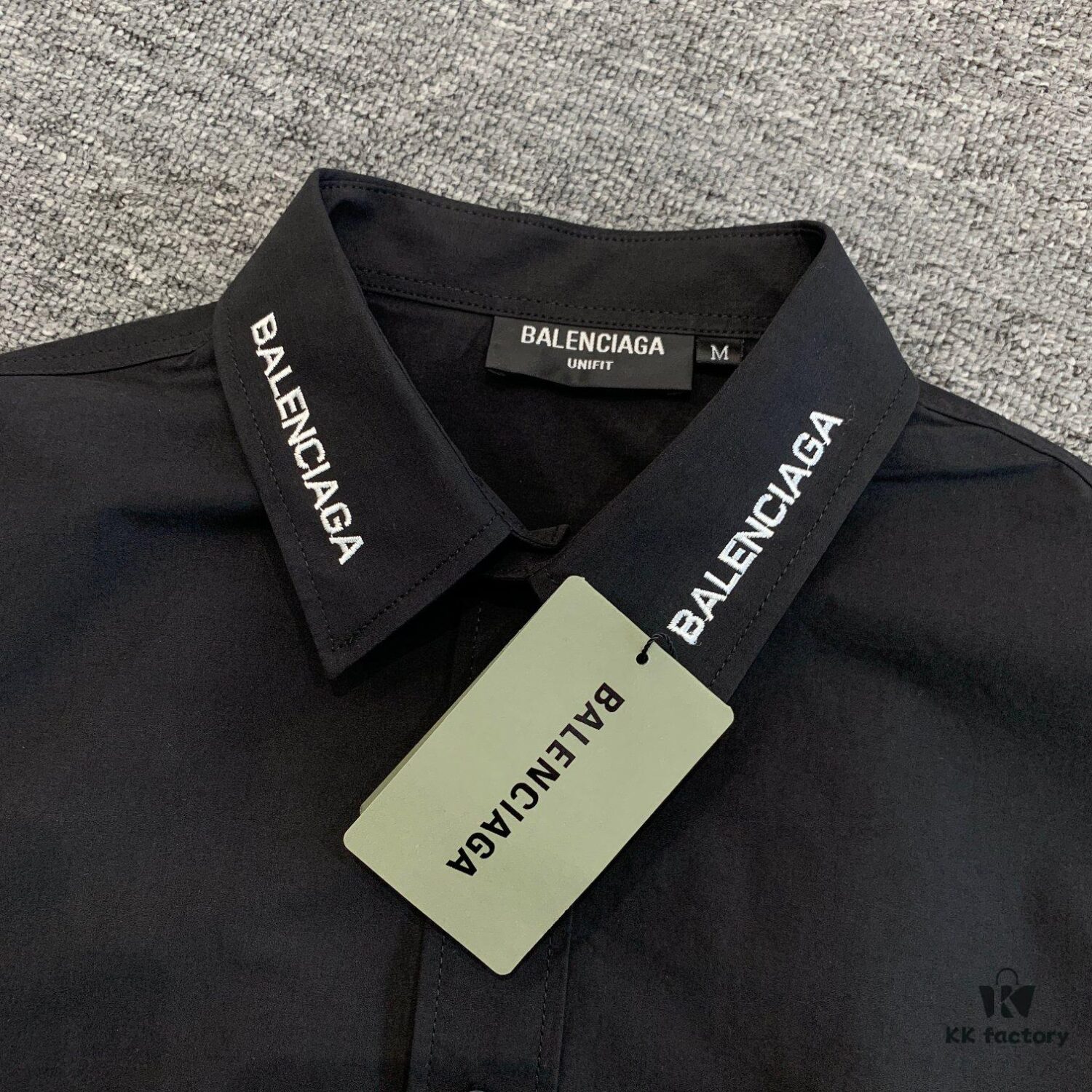 New BALENCIAGA BLCG 24SS Long-Sleeve Shirt with Embroidered Logo at Collar, Minimalist Design