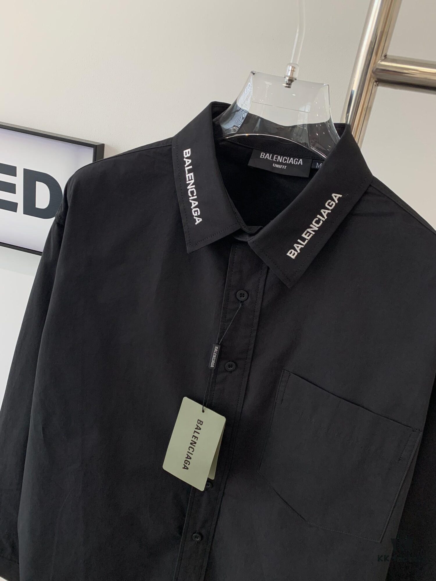 New BALENCIAGA BLCG 24SS Long-Sleeve Shirt with Embroidered Logo at Collar, Minimalist Design