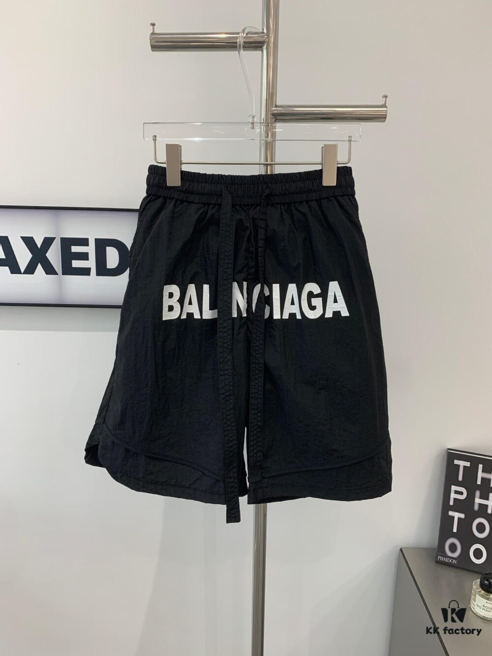 New BLCG Balenciaga White Letter Print Shorts, Exclusive Version! Premium Look with Original Custom Accessories and Packaging, Classic and Versatile Style