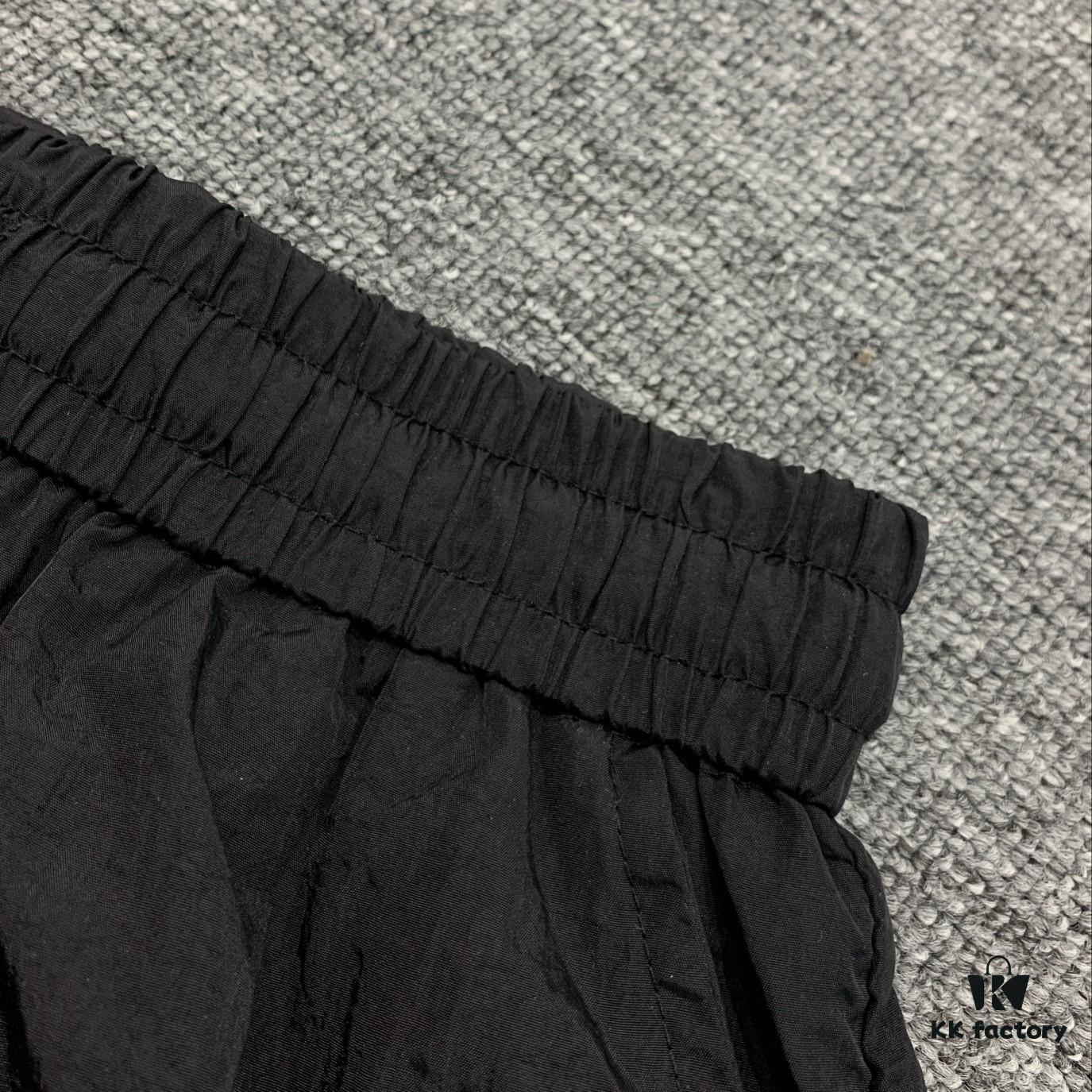 New BLCG Balenciaga White Letter Print Shorts, Exclusive Version! Premium Look with Original Custom Accessories and Packaging, Classic and Versatile Style