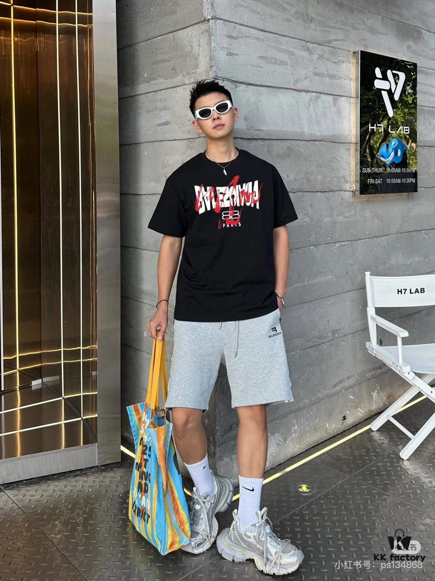 BALENCIAGA New Classic Letter Graffiti Print Casual Round Neck Short Sleeve T-Shirt