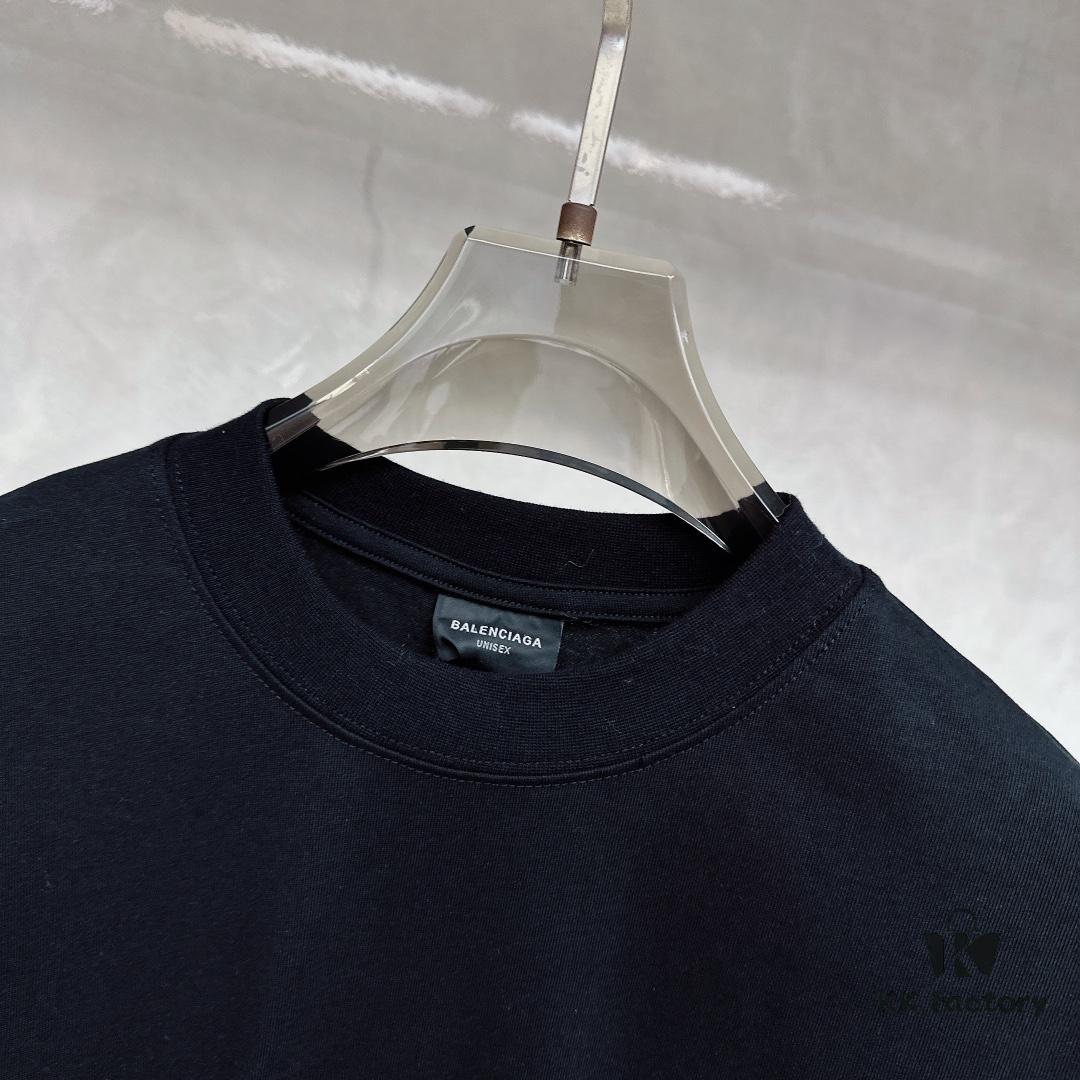 Balenciaga 2025 SS New Arrival Short Sleeve T-Shirt, Stylish and Minimalist Design, Classic Brand Logo, Comfortable Wear with Refined Craftsmanship