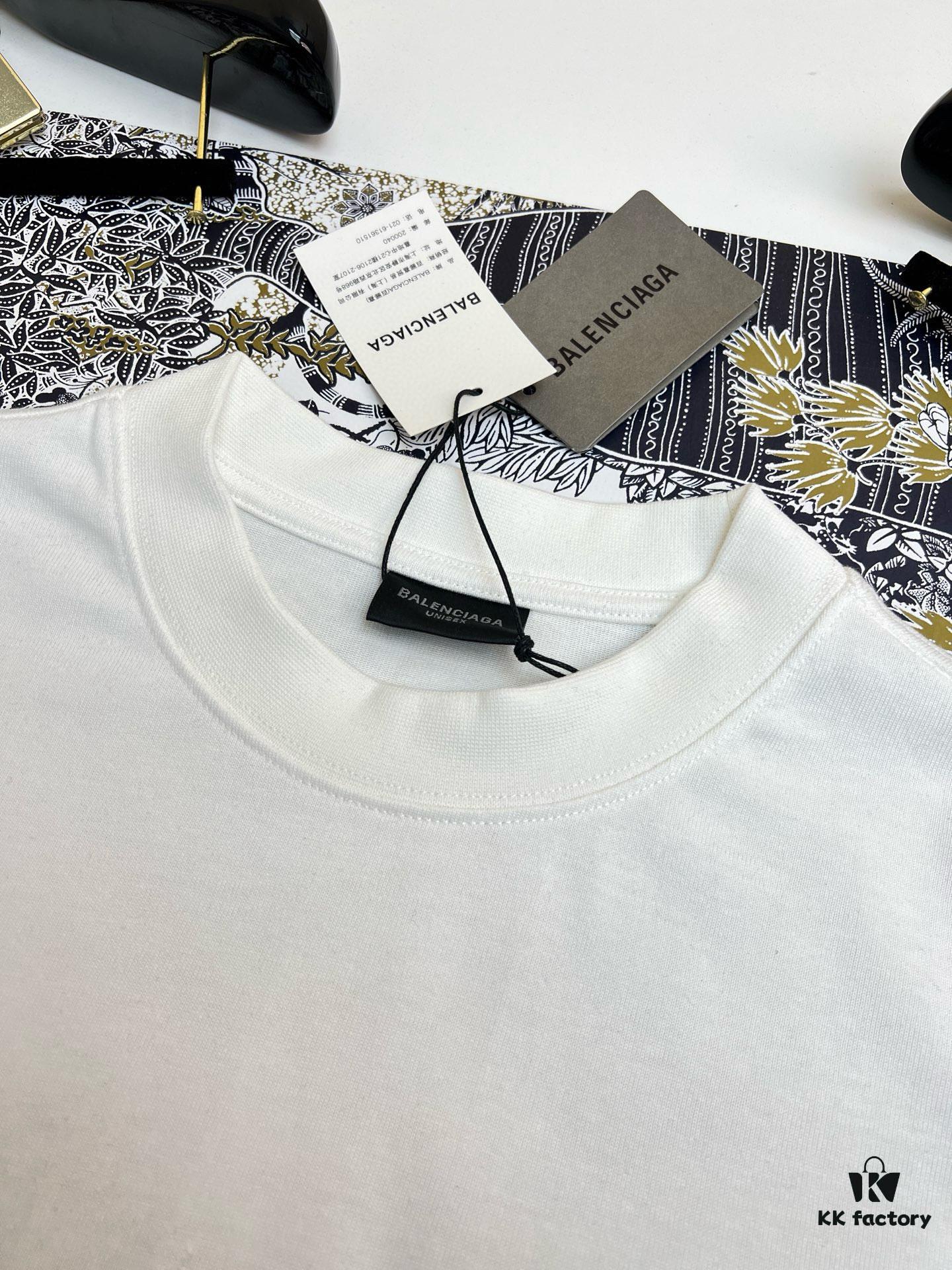 High-Quality BAL 25SS Screen-Printed Premium Craftsmanship Classic Color T-Shirt! Youthful and Vibrant Design, Fresh Take on the New Season's Bear Series. Made with Top-Grade Printing Techniques and 280g Pure Cotton Fabric for Superior Softness and Comfort. Perfect Match with Jeans, Chinos, or Shorts for Spring and Summer.