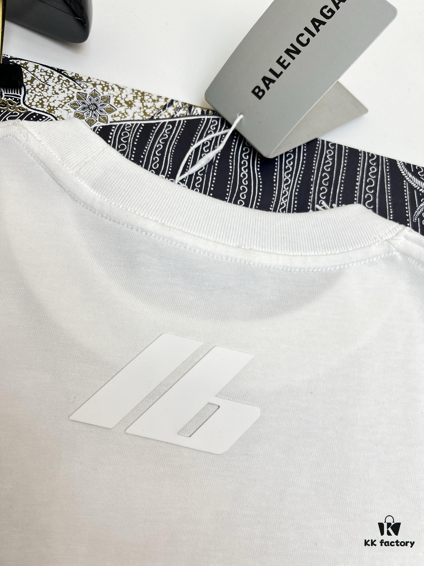 High-Quality BAL 25SS Screen-Printed Premium Craftsmanship Classic Color T-Shirt! Fresh and Vibrant Youthful Style! New Season's Featured Bear Series, Made with Top-Grade Printing Standards, Strong 3D Color Transition, Premium 280g Pure Cotton Fabric, Comfortable and Soft. Perfect Match with Jeans, Chinos, or Shorts for Spring and Summer – A Must-Have Bestseller!