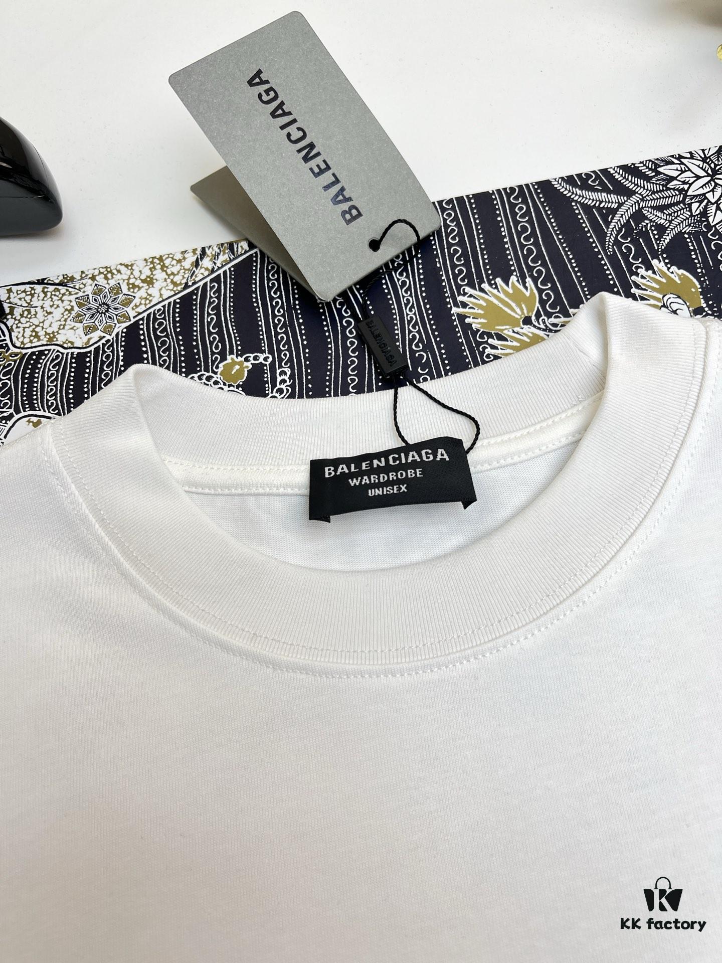 High-Quality BAL 25SS Classic Color T-Shirt New Arrival! A vibrant and youthful design bursting with energy, part of the new season's featured bear series. Crafted with premium 280g pure cotton fabric and advanced first-grade printing technology for a strong three-dimensional color gradient. Soft, comfortable, and perfect for spring and summer – effortlessly pairs with jeans, casual pants, or shorts as a must-have wardrobe staple.