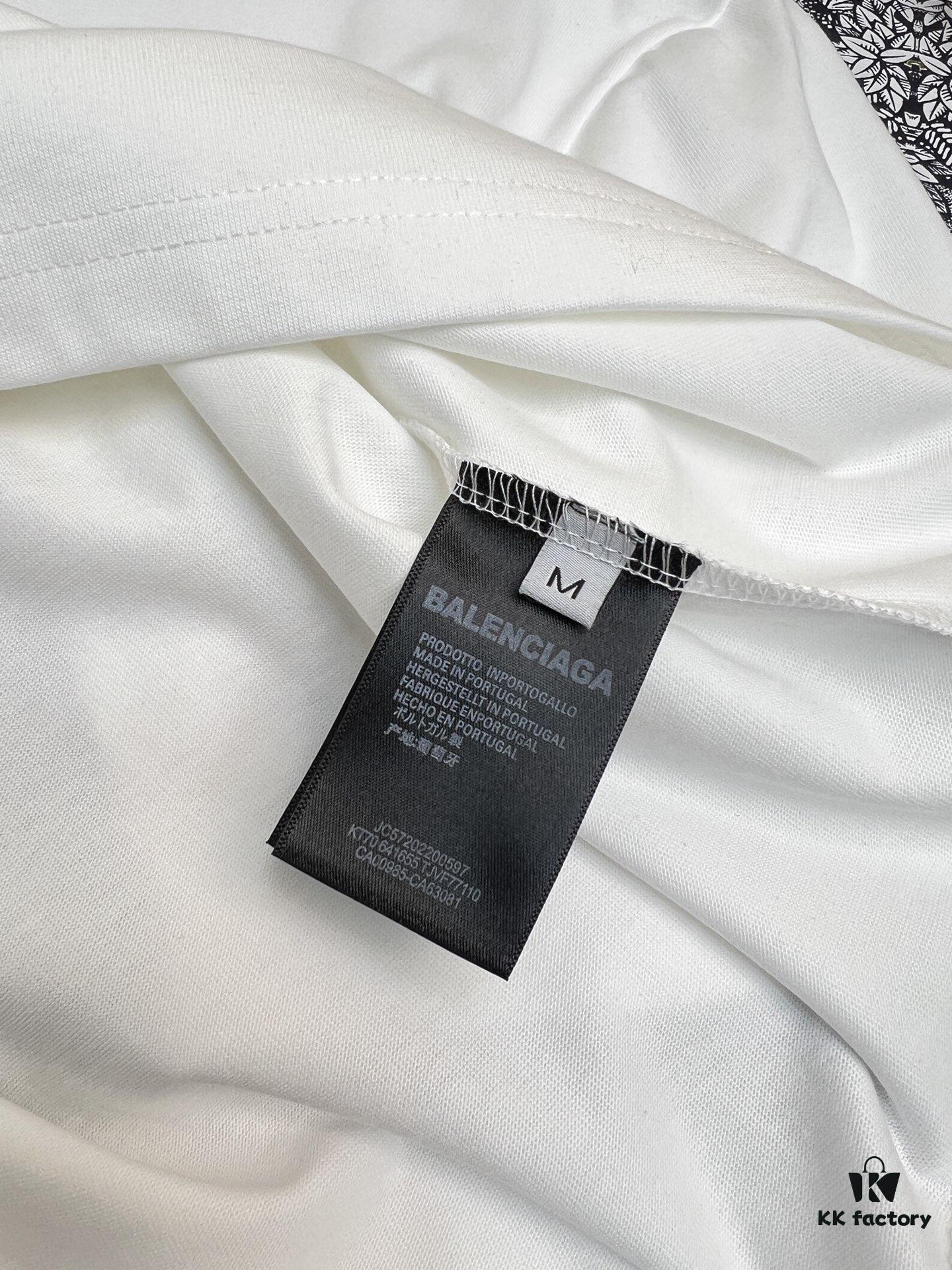 High-Quality BAL 25SS Classic Color T-Shirt New Arrival! A vibrant and youthful design bursting with energy, part of the new season's featured bear series. Crafted with premium 280g pure cotton fabric and advanced first-grade printing technology for a strong three-dimensional color gradient. Soft, comfortable, and perfect for spring and summer – effortlessly pairs with jeans, casual pants, or shorts as a must-have wardrobe staple.