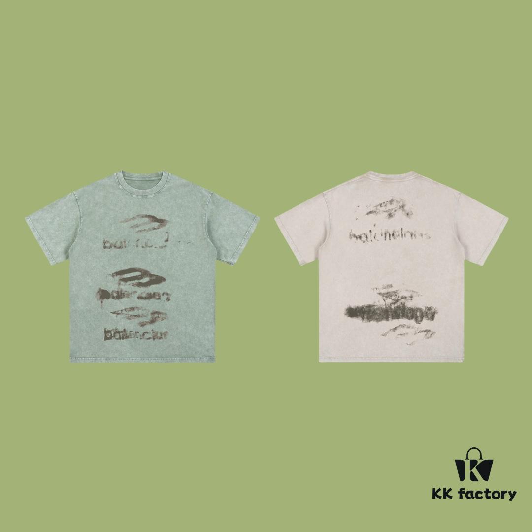 High-End Quality Balenciaga 2025 Fall Spring/Summer Collection Smoke Logo Short Sleeve T-Shirt, Imported Kanglong Digital Direct-to-Garment Printed, Premium Streetwear Quality, 26-Single 100% Washed 300G Fabric, Garment-Dyed and Snow-Washed Finish, OS Loose Fit Unisex Design