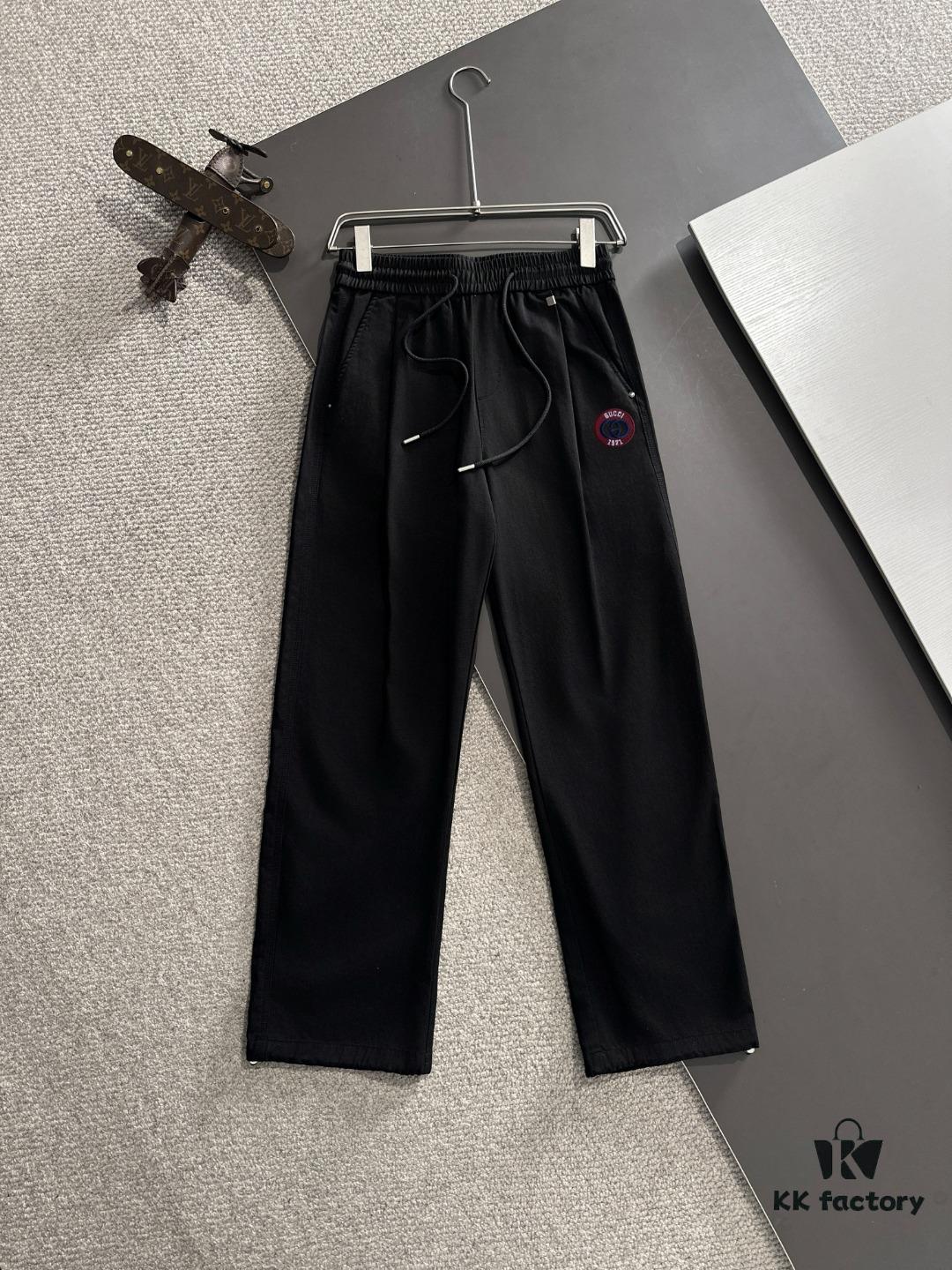 GUCCI 2025 Spring/Summer New Elastic Waist Casual Pants, Lightweight Custom Counter Fabric, Breathable and Comfortable, Exquisite Details, Brand Design Concept, High Quality, Soft and Smooth Touch