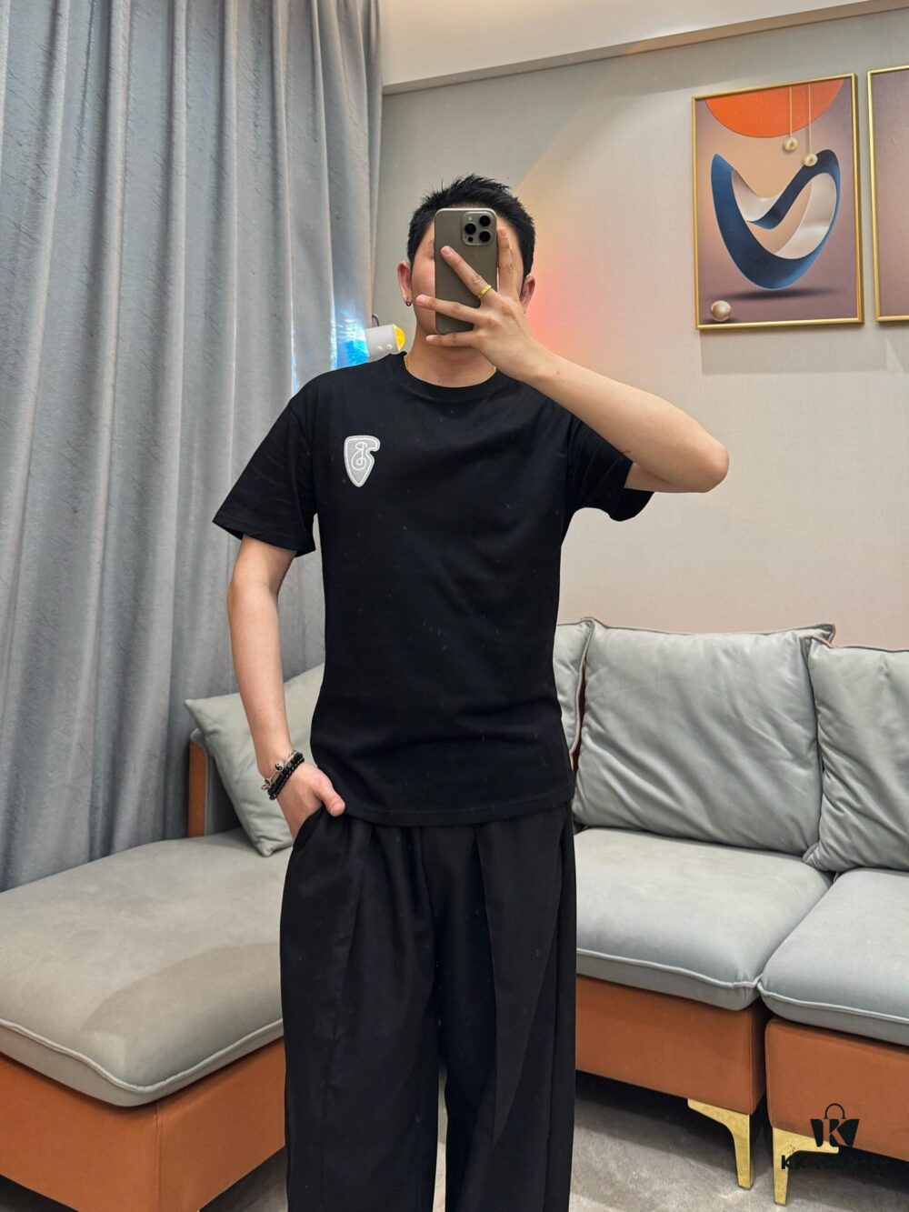 Real-shot model photo