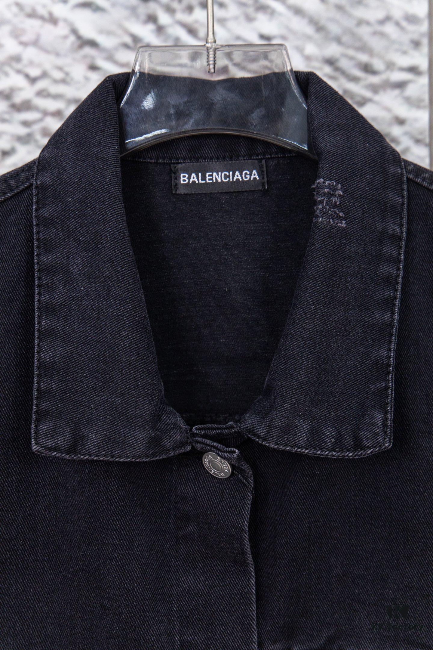 Balenciaga 2024 Fall/Winter New Loose Oversized Denim Jacket with Eiffel Tower Design
