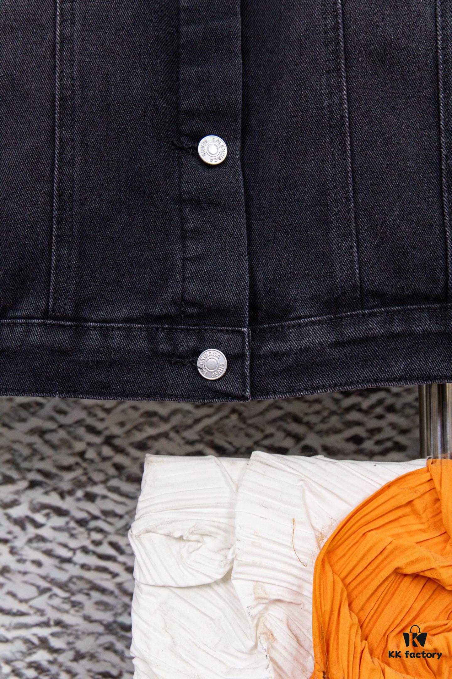 Balenciaga 2024 Fall/Winter New Loose Oversized Denim Jacket with Eiffel Tower Design