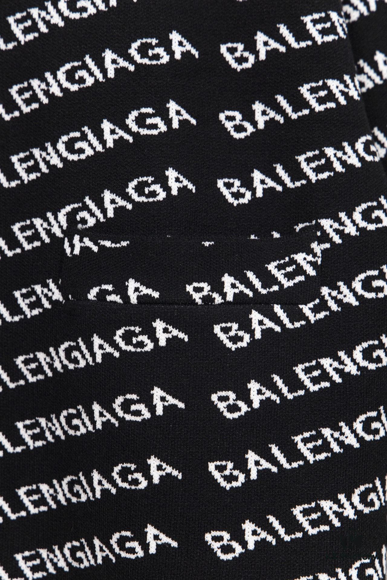 Balmain-inspired All-over Print Knit Cardigan Jacket, Unisex Design, High-quality Wool Blend Ultra-fine Core-spun Yarn, Elegant and Timeless Style