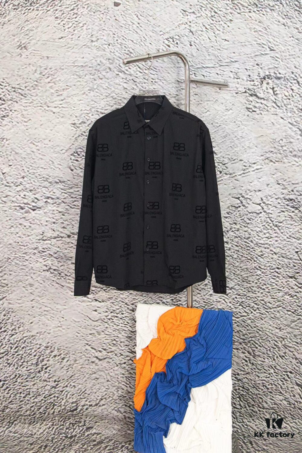 Balenciaga 2024 SS New Lock Print Flocked Shirt Unisex - Cotton Satin Fabric with Classic Grid Design