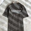 BALENCI*GA 2025 Spring/Summer New Unisex 👫 Short Sleeve T-Shirt with Runway Print and Embroidered Logo – Fashionable Casual Tee in Premium 260g Cotton