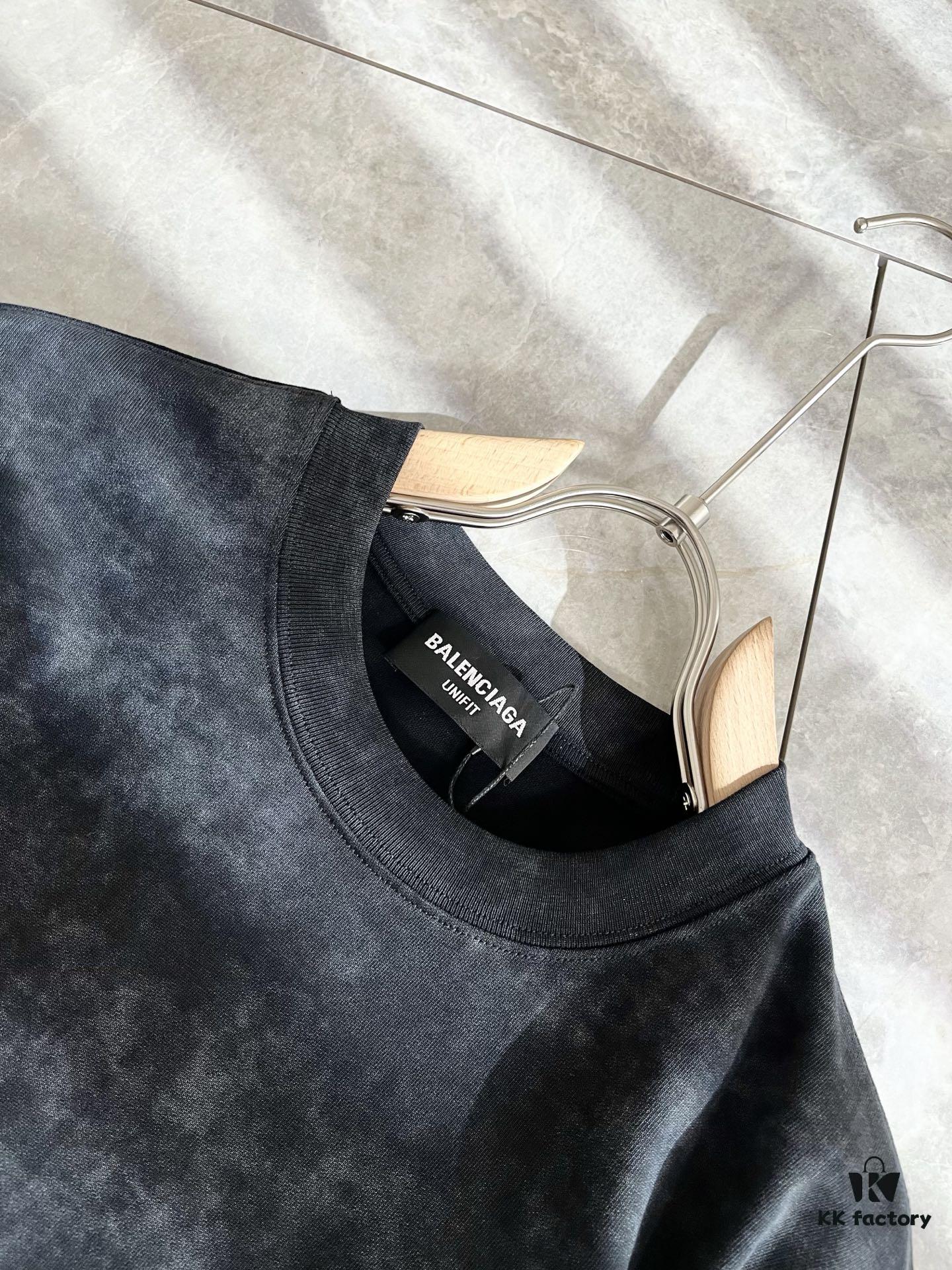 BALENCI*GA 2025 Spring/Summer New Unisex 👫 Short Sleeve T-Shirt with Runway Print and Embroidered Logo – Fashionable Casual Tee in Premium 260g Cotton