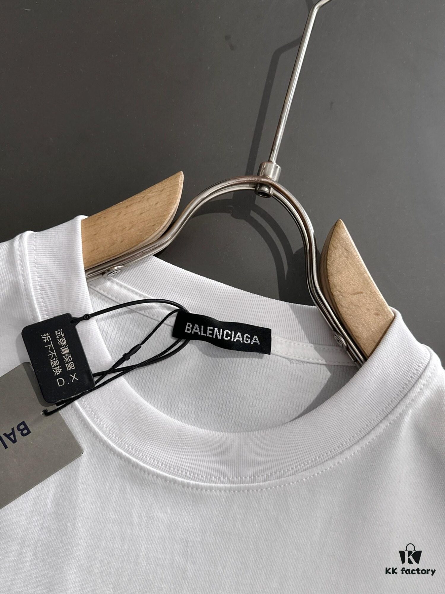 Balenciaga 2025 Spring and Summer New Arrival - High-Quality Cotton T-Shirt with Classic Double B Hand-Painted Style Print