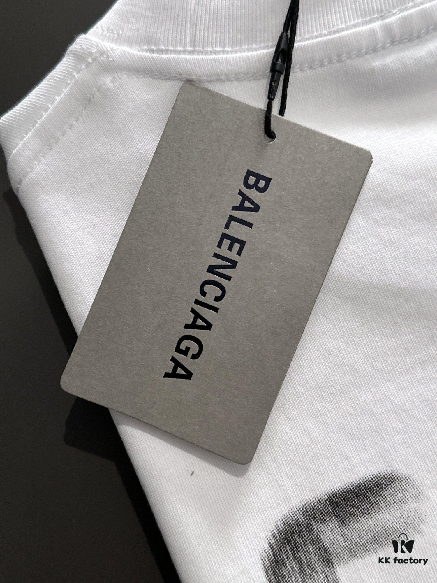 Balenciaga 2025 Spring and Summer New Arrival - High-Quality Cotton T-Shirt with Classic Double B Hand-Painted Style Print