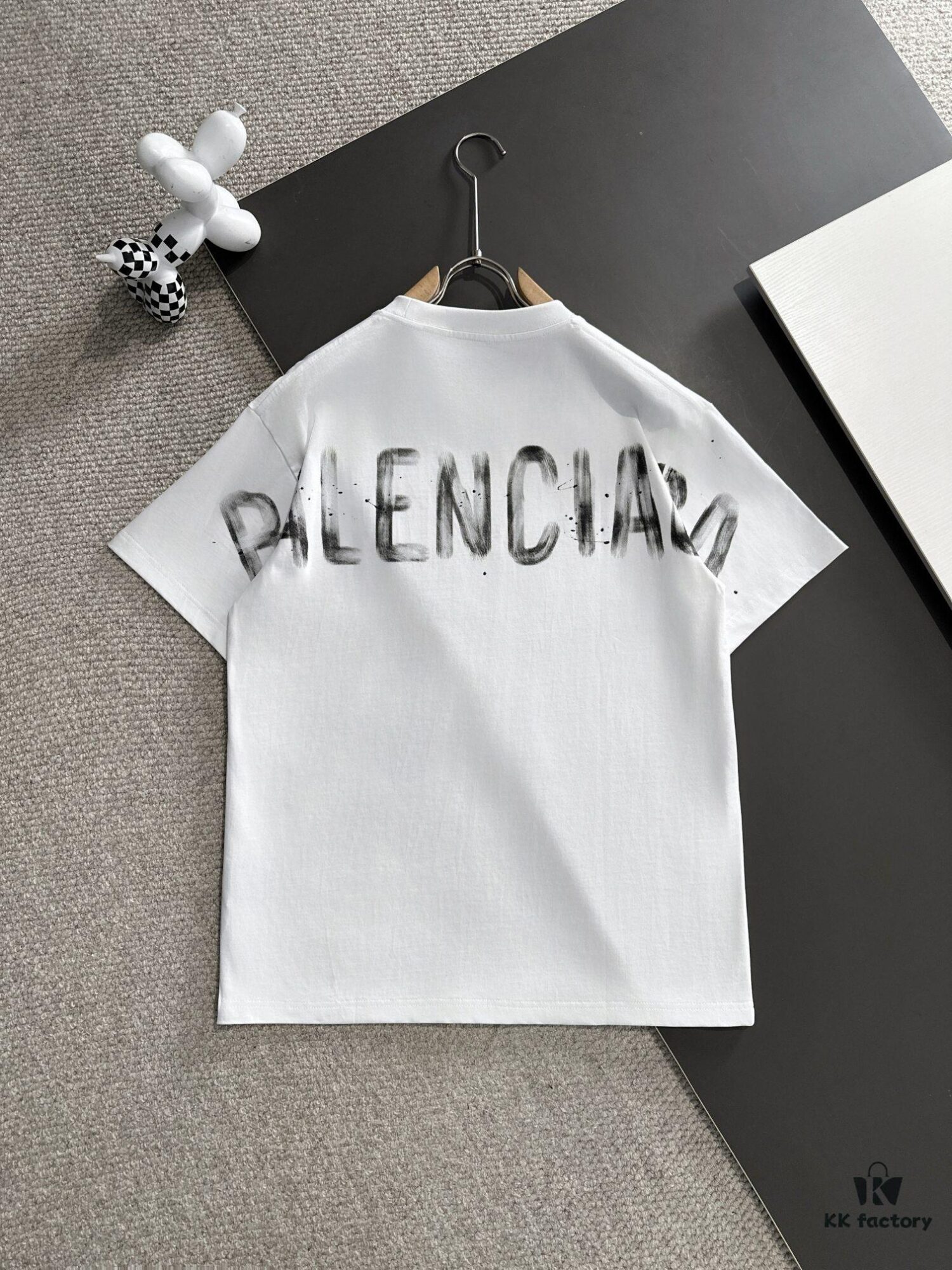 Balenciaga 2025 Spring and Summer New Arrival - High-Quality Cotton T-Shirt with Classic Double B Hand-Painted Style Print
