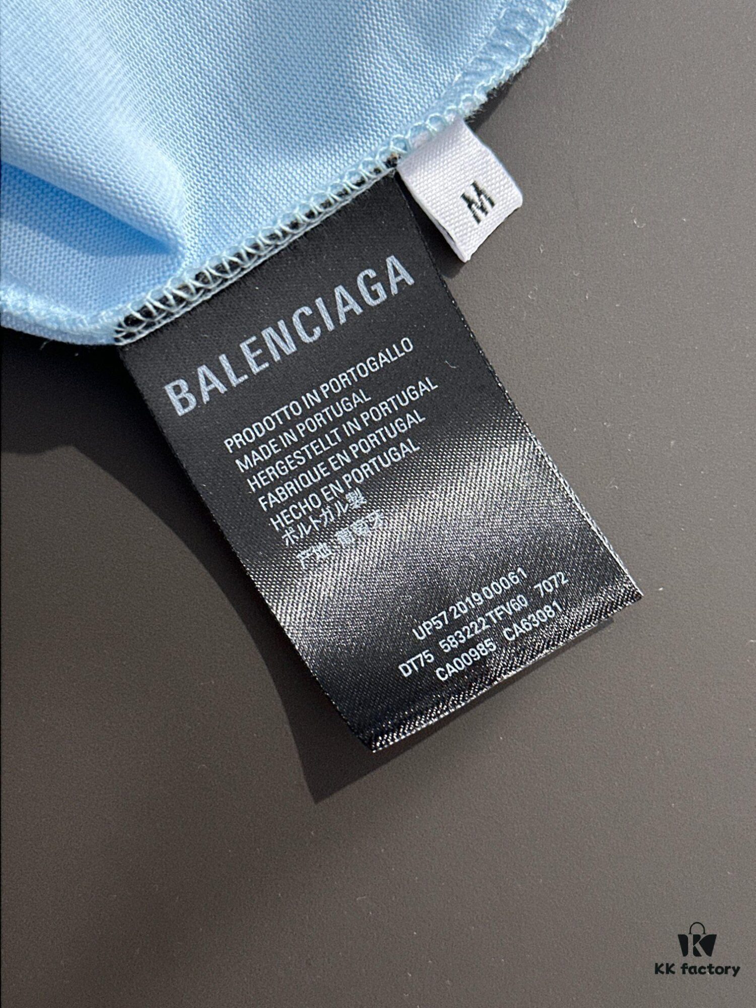 Balenciaga 2025 Spring/Summer New Arrival - High-Quality Cotton T-Shirt with Signature BB Logo