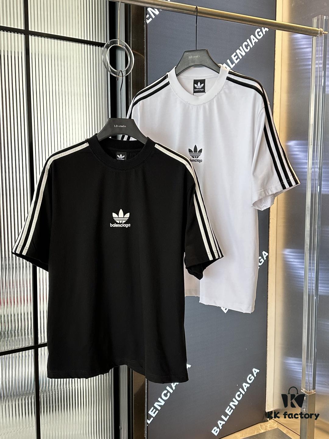 Balenciaga x Three Leaves Collaboration Logo Embellished Heavyweight T-Shirt (Top Version, Distinguished from Standard Stock)