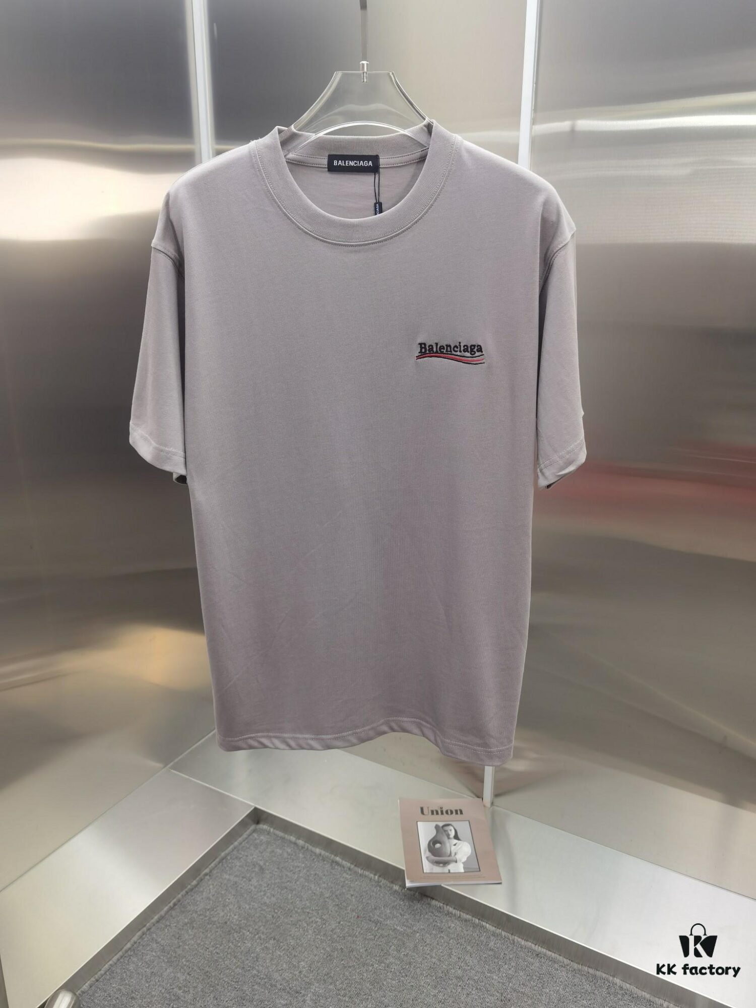 Paris BLCG (Top-tier Embroidered Version, Different from Standard Stock) Short Sleeve T-Shirt