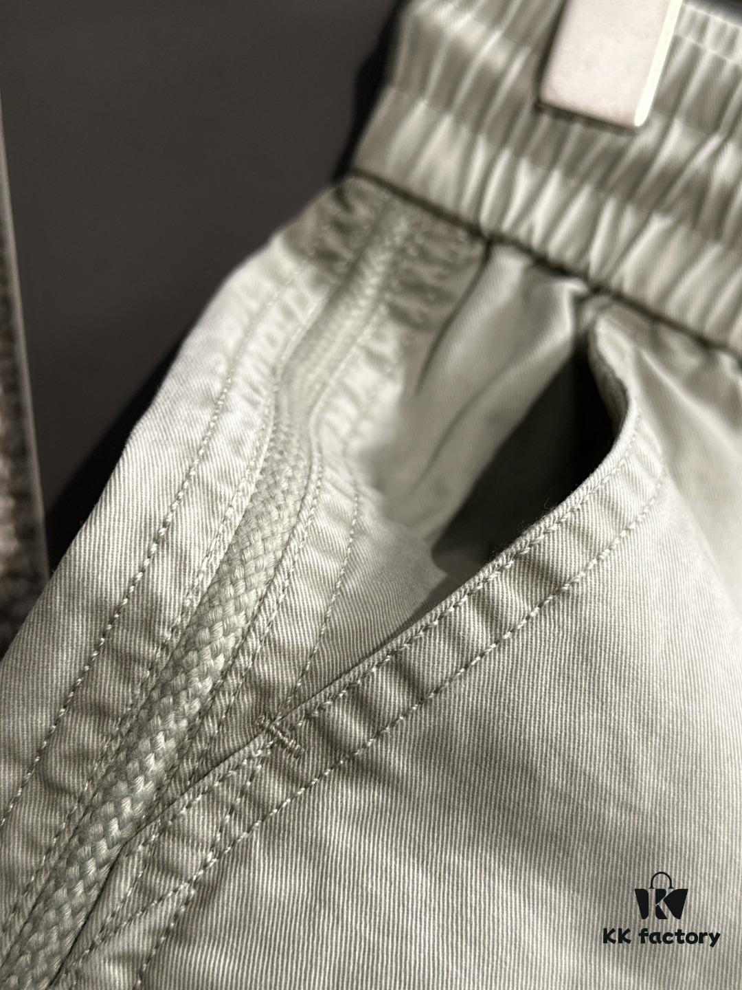 Balenciaga 2025 Spring/Summer New Elastic Waist Casual Pants, Lightweight Custom Counter Fabric, Highly Breathable and Comfortable, Exquisite Details, Brand Design Concept Reflecting High Quality, Soft and Smooth Touch