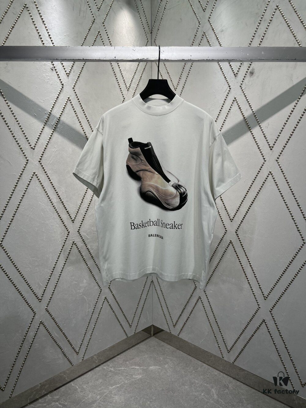 Paris 25ss New Arrival Basketball Sneaker Distressed Plain Knit Oversized T-Shirt