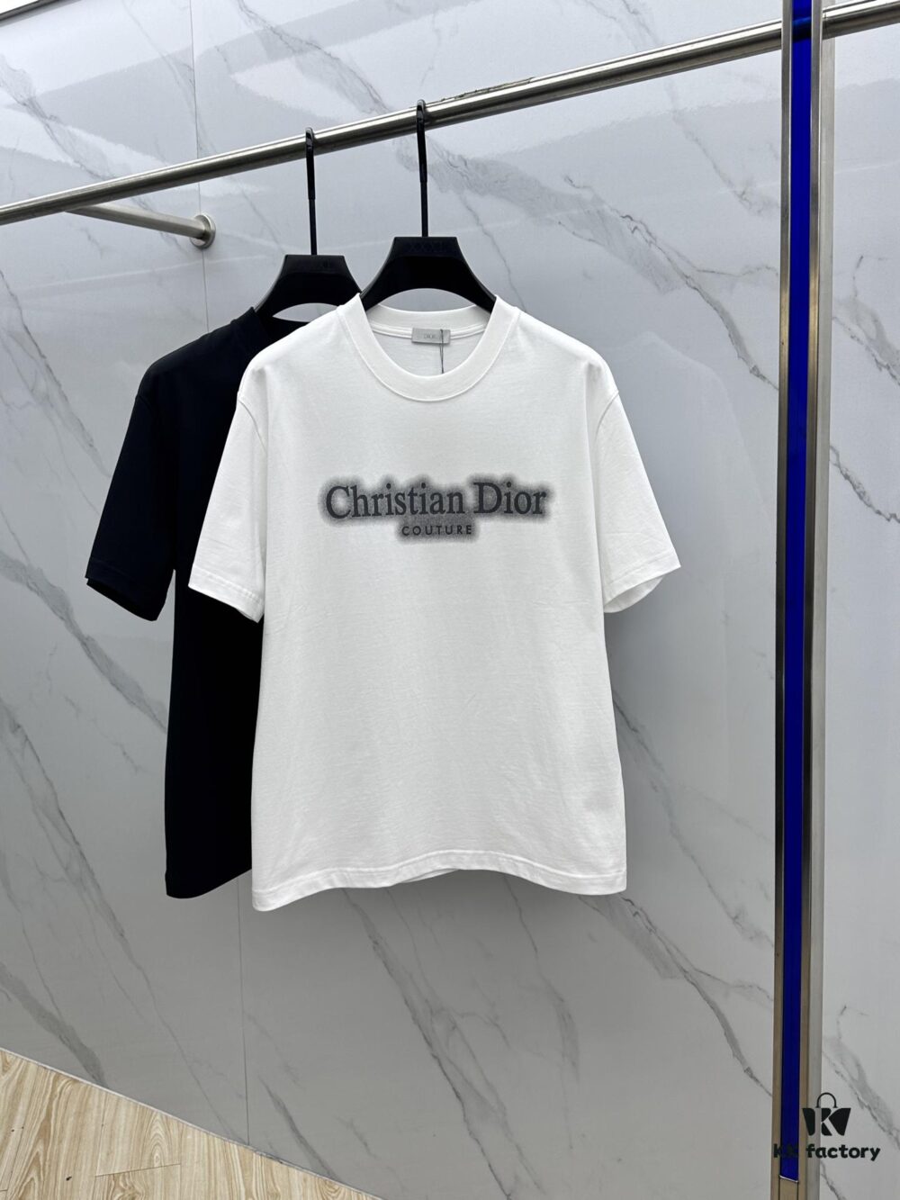 Christian Dior 2025 FW Spring/Summer New Arrival Round Neck T-Shirt for Layering or Outerwear, Embossed Logo Micro Oversized Short-Sleeve 260g Active Cotton Tee