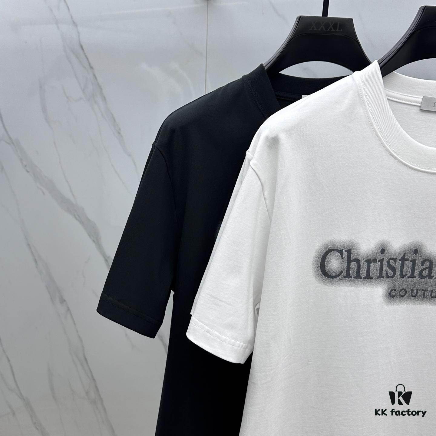 Christian Dior 2025 FW Spring/Summer New Arrival Round Neck T-Shirt for Layering or Outerwear, Embossed Logo Micro Oversized Short-Sleeve 260g Active Cotton Tee