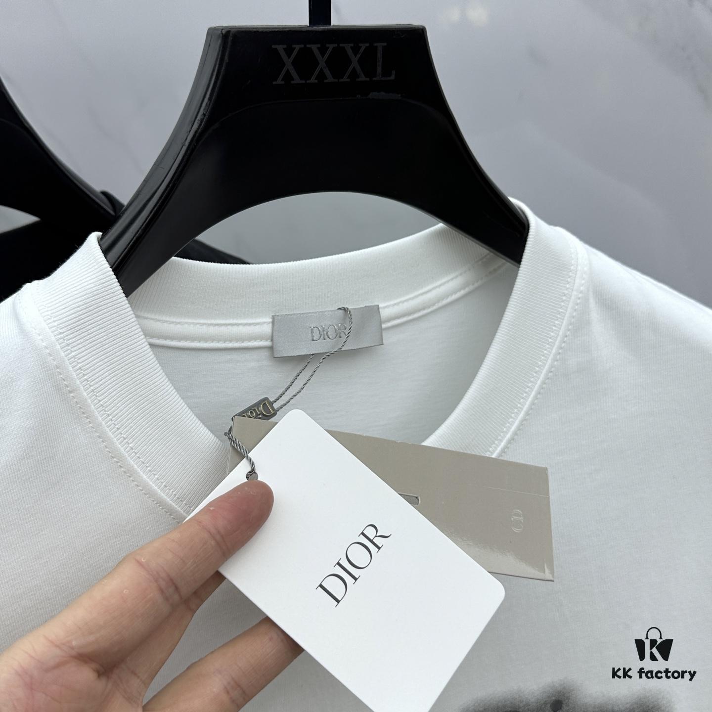 Christian Dior 2025 FW Spring/Summer New Arrival Round Neck T-Shirt for Layering or Outerwear, Embossed Logo Micro Oversized Short-Sleeve 260g Active Cotton Tee