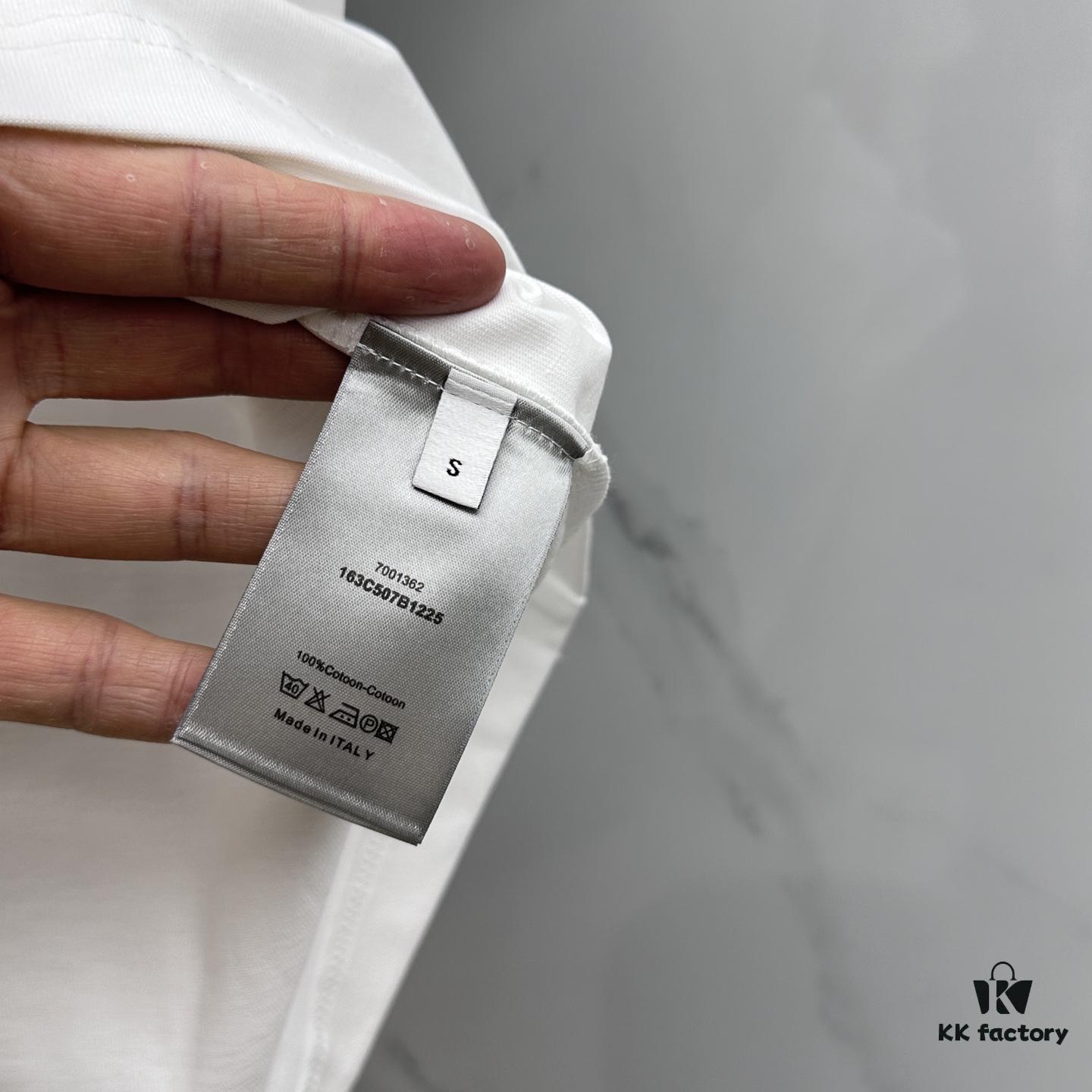 Christian Dior 2025 FW Spring/Summer New Arrival Round Neck T-Shirt for Layering or Outerwear, Embossed Logo Micro Oversized Short-Sleeve 260g Active Cotton Tee