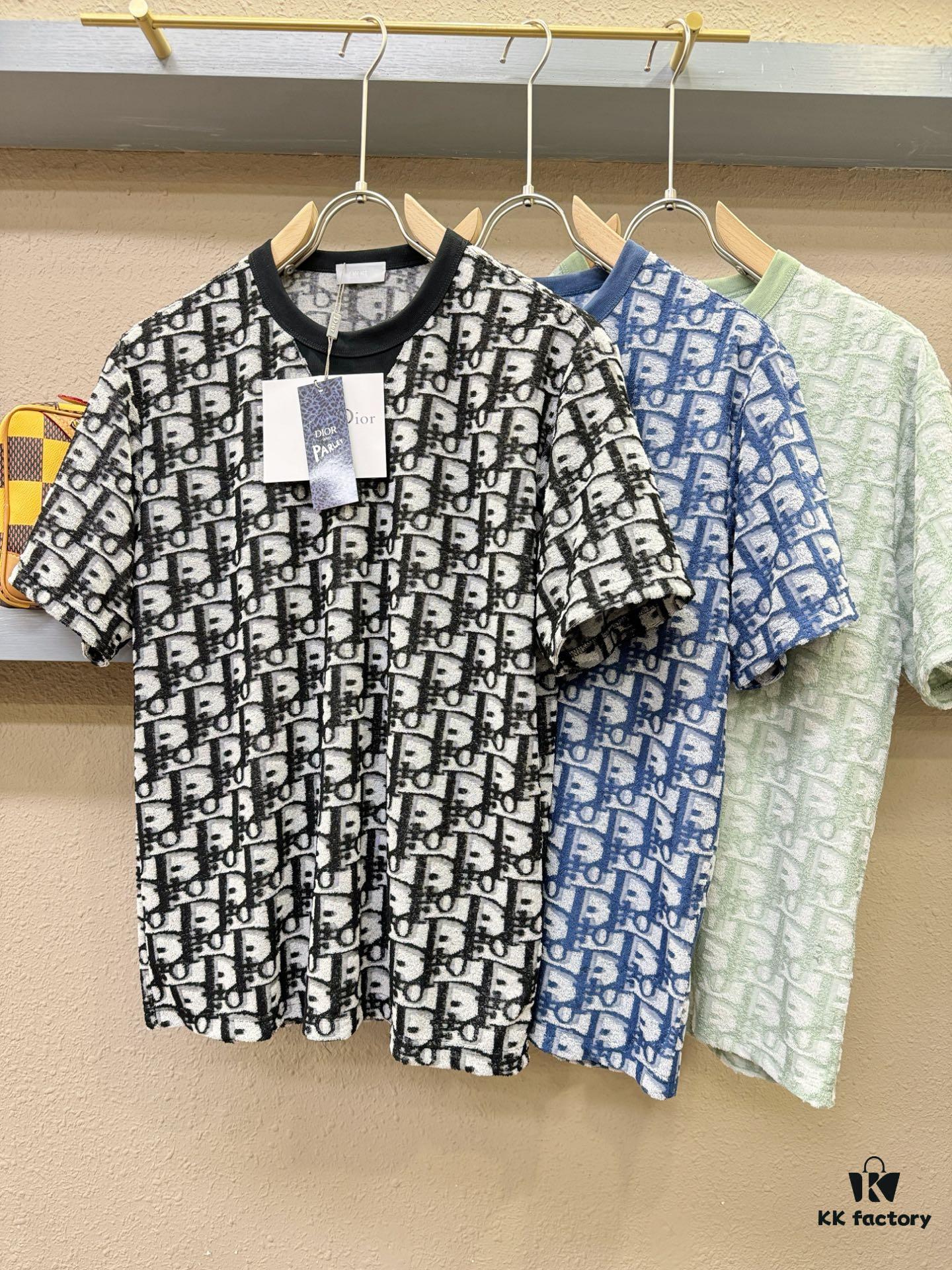 Dior 2025 Spring/Summer New Arrival Classic Round Neck Short Sleeve T-Shirt, Fashionable and Versatile Design with Exquisite Craftsmanship, Premium Materials, Complete Three Labels, Essential Wardrobe Piece for Stylish Men