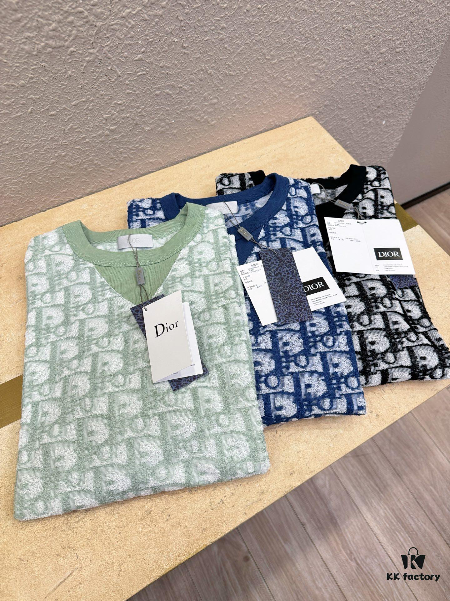 Dior 2025 Spring/Summer New Classic Round Neck Short Sleeve T-Shirt, Fashionable and Versatile Design with Exquisite Craftsmanship, Premium Fabric from Official Retail, Complete Set of Three Labels, Essential Style for the Modern Trendsetting Man