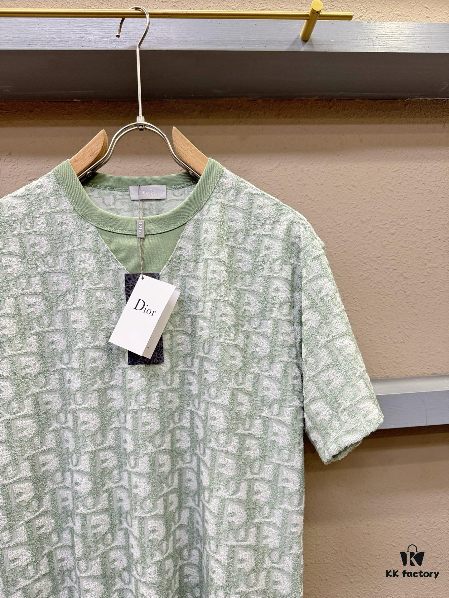 Dior 2025 Spring/Summer New Classic Round Neck Short Sleeve T-Shirt, Fashionable and Versatile Design with Exquisite Craftsmanship, Premium Fabric from Official Retail, Complete Set of Three Labels, Essential Style for the Modern Trendsetting Man