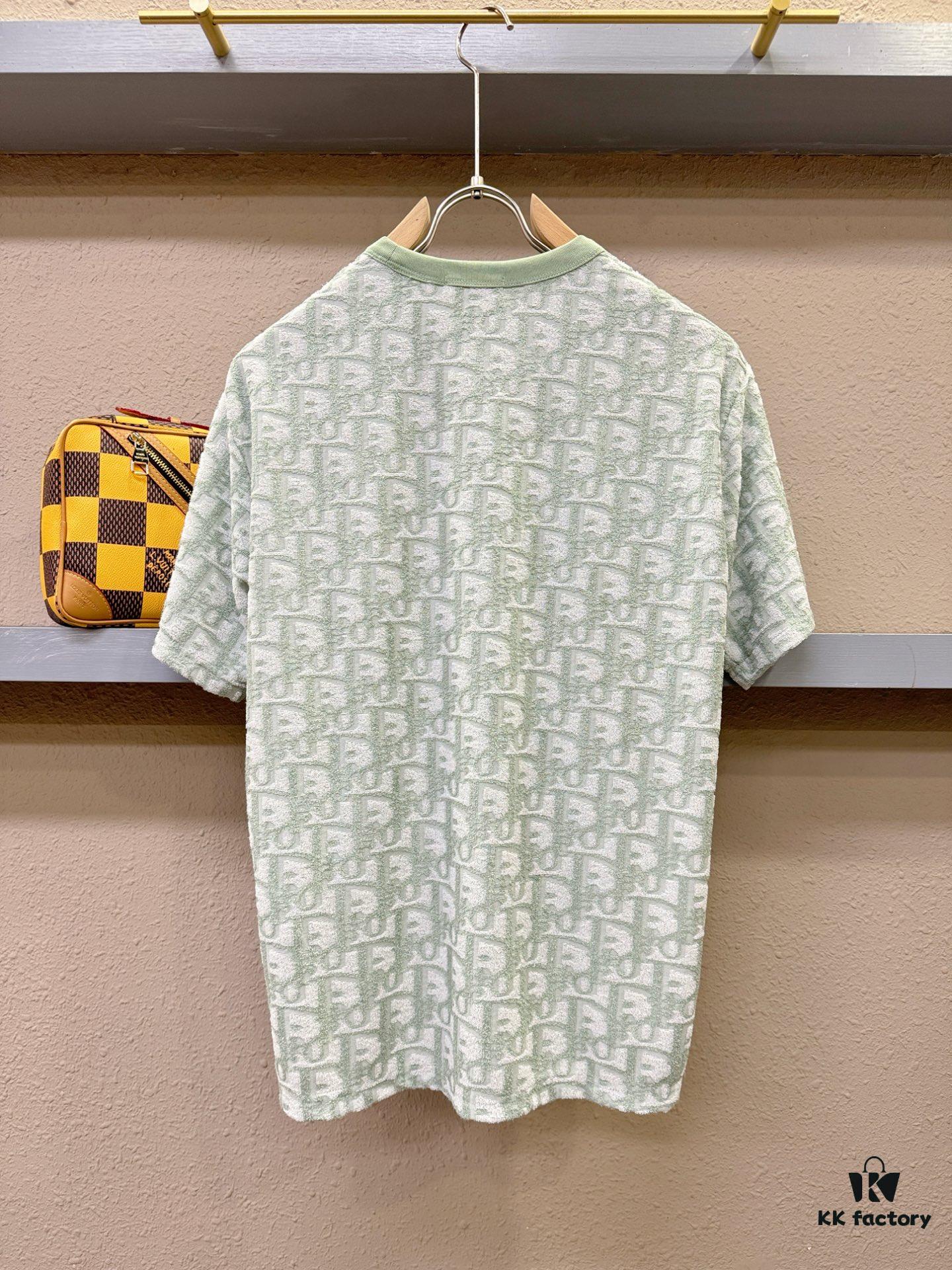 Dior 2025 Spring/Summer New Classic Round Neck Short Sleeve T-Shirt, Fashionable and Versatile Design with Exquisite Craftsmanship, Premium Fabric from Official Retail, Complete Set of Three Labels, Essential Style for the Modern Trendsetting Man