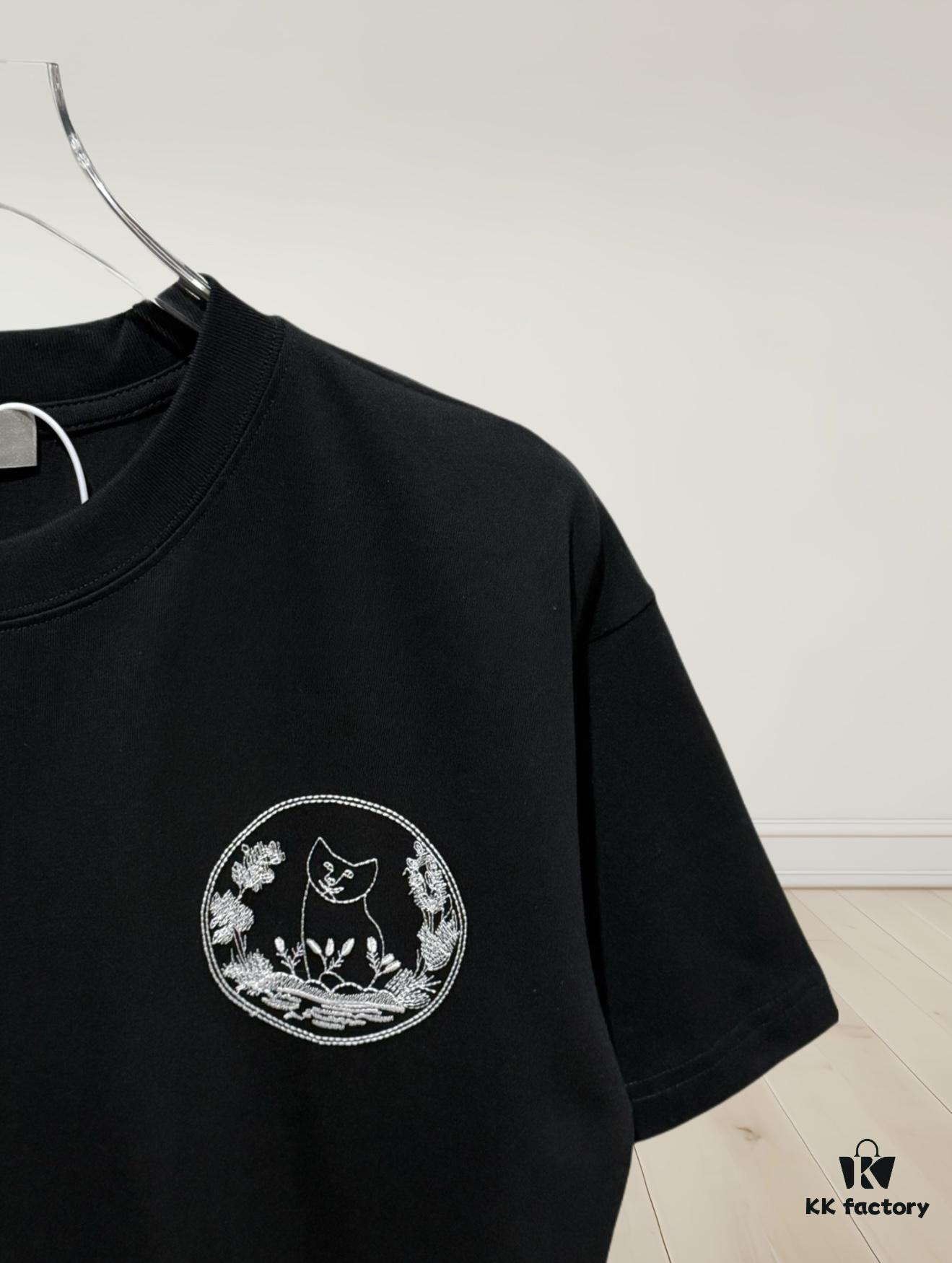 Dior Collaborative Embroidered Cat Short Sleeve T-Shirt in Premium Washed Cotton