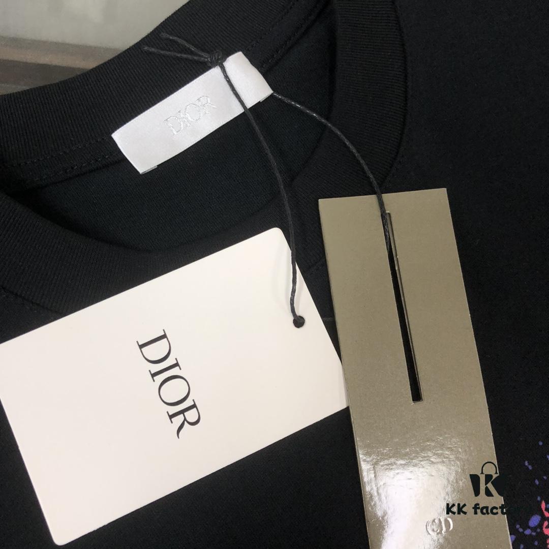 DIOR Summer 2025 New Arrival Round Neck Short-Sleeve T-Shirt, 270g Heavyweight Premium Cotton Fabric, Exceptional Texture and Comfort, Slim Fit Tailoring, Exquisite Stitching, Highly Breathable, Stylish and Versatile for All Ages
