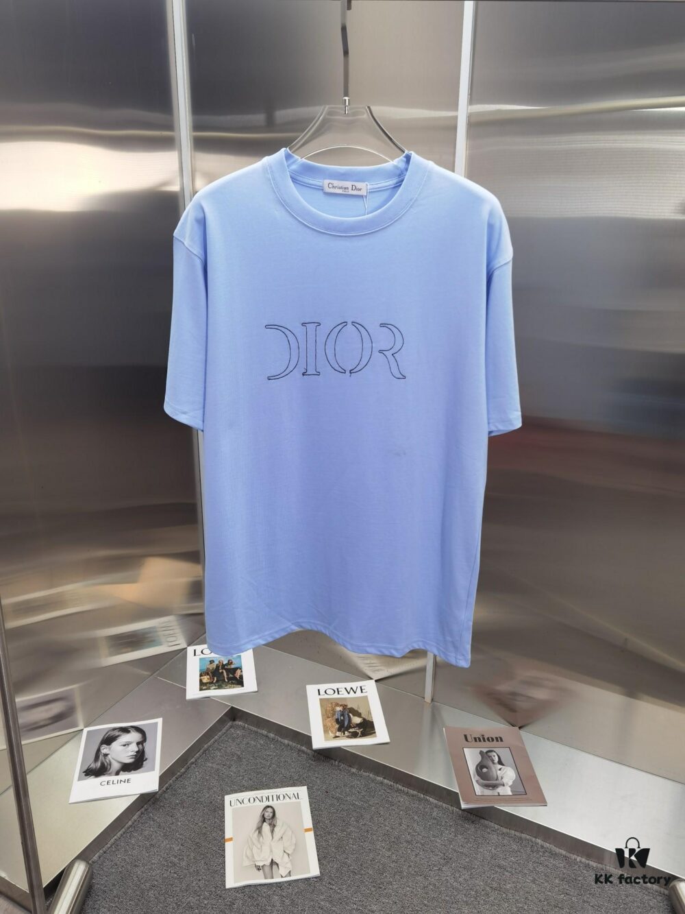 Dior D'Or (Embroidered Top-tier Version, Different from Standard Stock) Short Sleeve T-Shirt