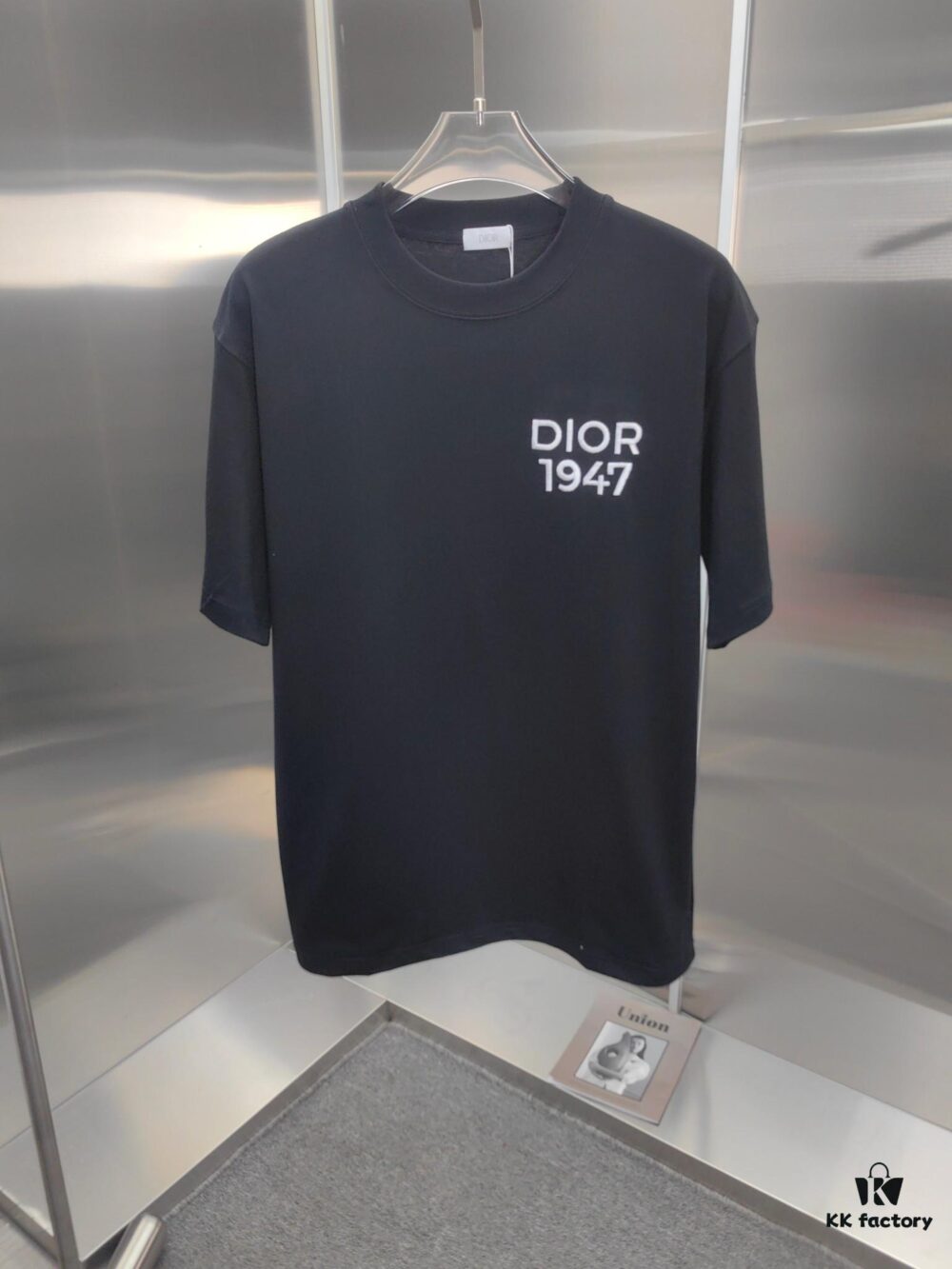 Dior D'Or (Embroidered Premium Version, Different from Standard Stock) Short Sleeve T-Shirt