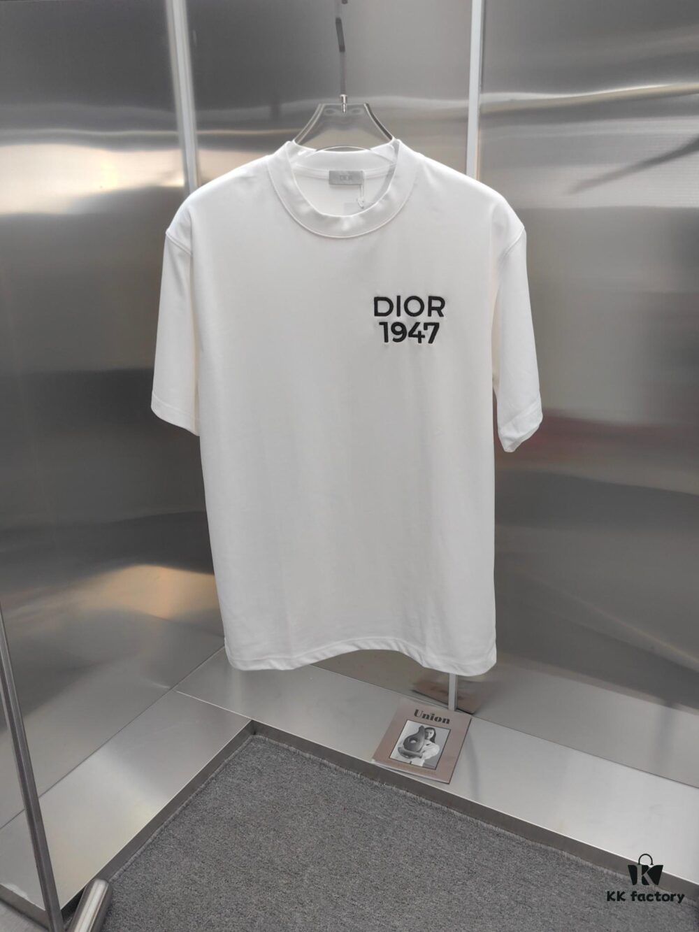 Dior D'Or (Top-tier Embroidered Version, Different from Standard Stock) Short Sleeve T-Shirt