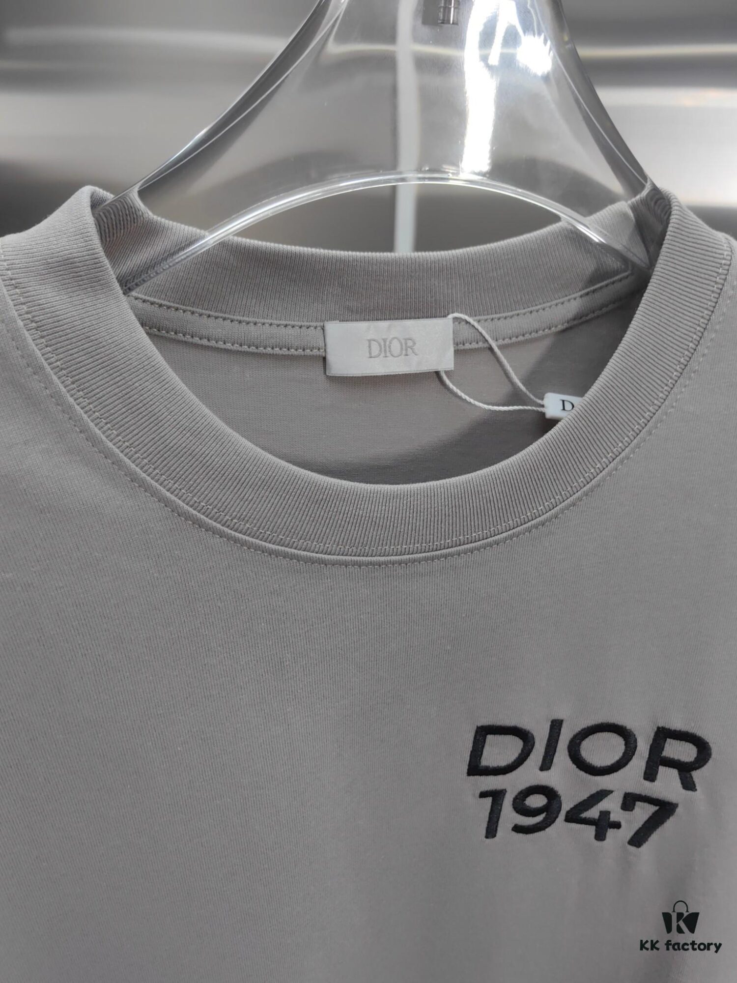Dior D'Or (Embroidered Top-tier Version, Different from Standard Stock) Short Sleeve T-Shirt