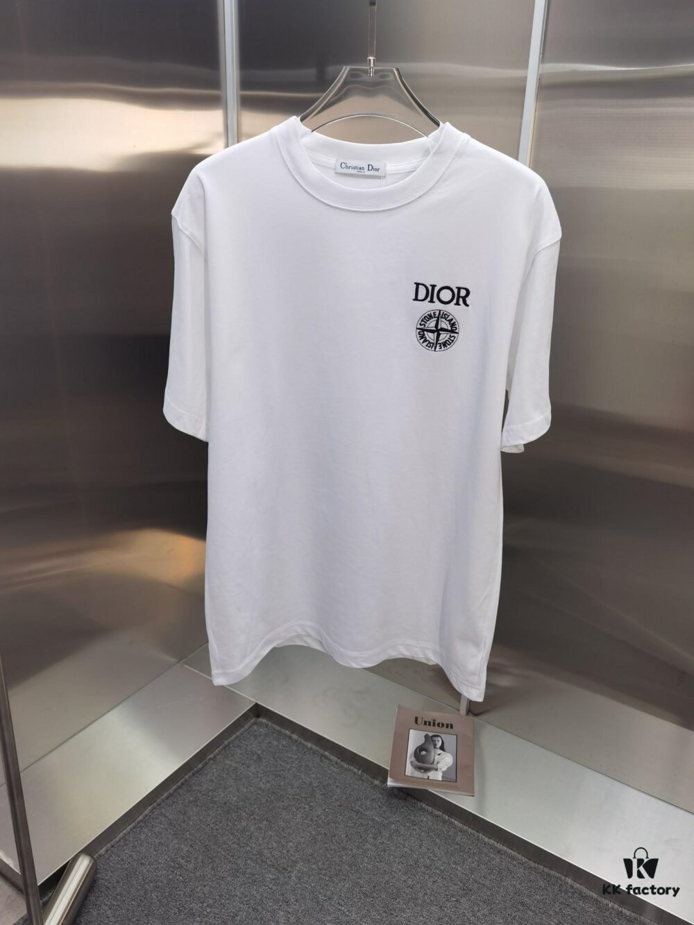 Dior D'OR Embroidered Premium Short Sleeve T-Shirt