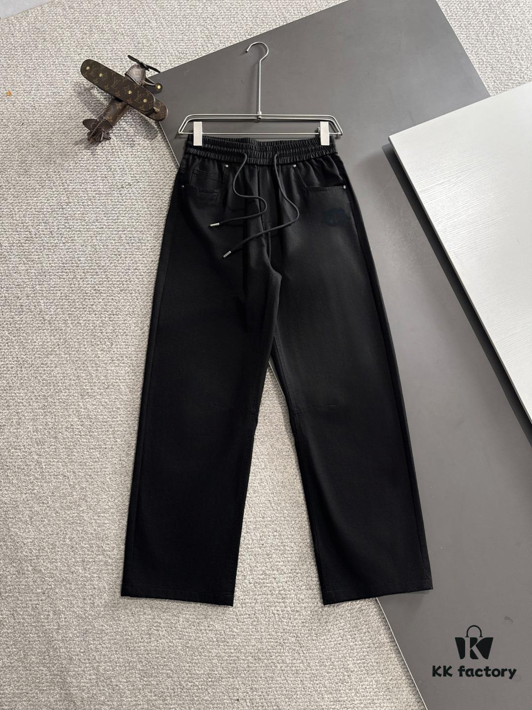 Dior 2025 Spring/Summer New Arrival Elastic Waist Casual Pants, Lightweight Custom Counter Fabric, Highly Breathable and Comfortable, Exquisite Details, Brand-Inspired Design Concept Reflecting High Quality, Soft and Smooth Touch