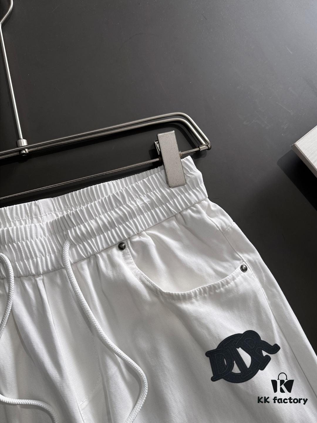 Dior 2025 Spring/Summer New Elastic Waist Casual Pants, Lightweight Custom Counter Fabric, Breathable and Comfortable, Exquisite Details, Brand Design Concept, High Quality, Soft and Smooth Touch