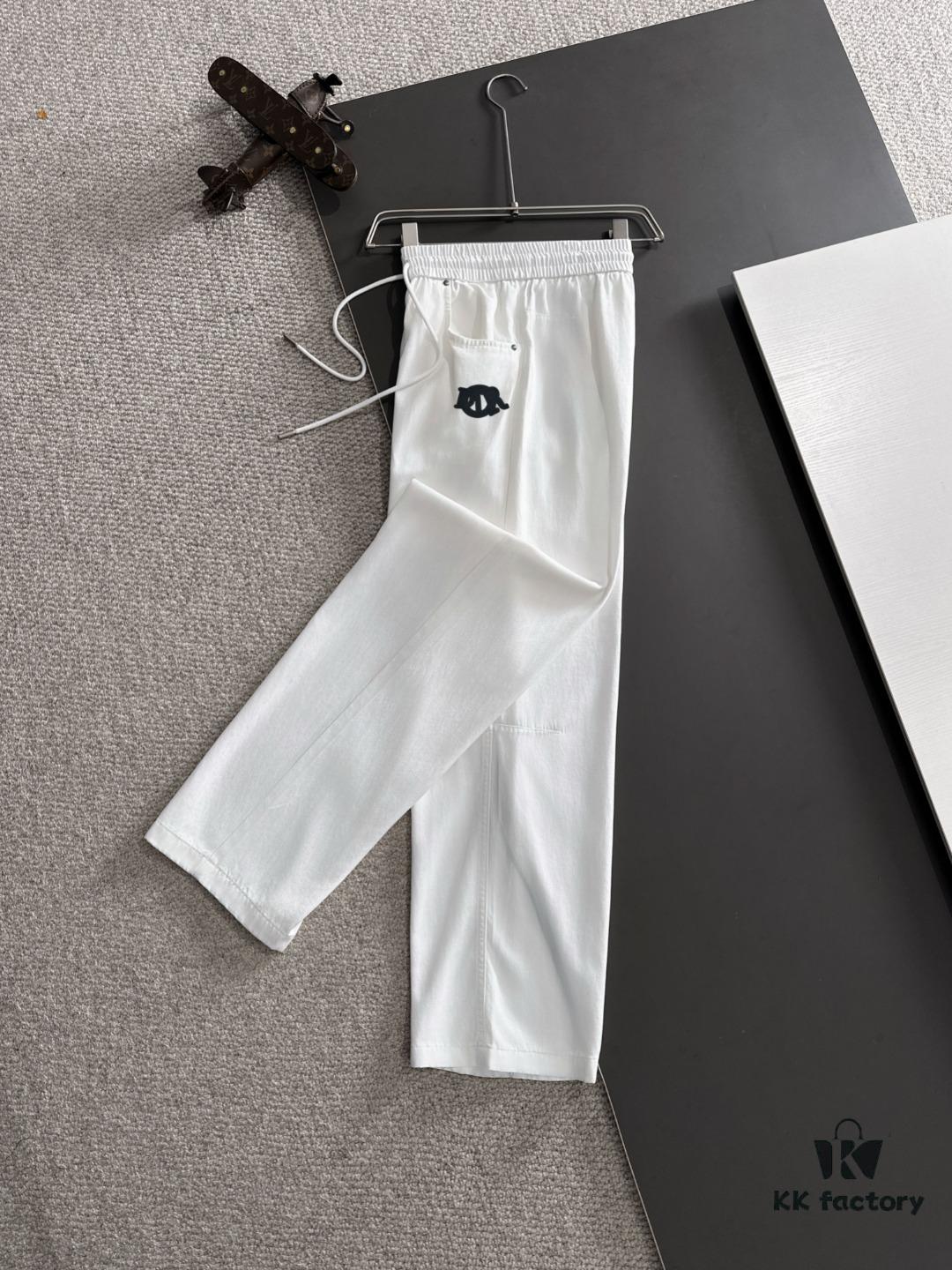 Dior 2025 Spring/Summer New Elastic Waist Casual Pants, Lightweight Custom Counter Fabric, Breathable and Comfortable, Exquisite Details, Brand Design Concept, High Quality, Soft and Smooth Touch