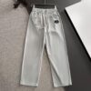Dior 2025 Spring/Summer New Arrival Elastic Waist Casual Pants, Lightweight Custom Counter Fabric, Highly Breathable and Comfortable, Exquisitely Designed with Brand Elements Reflecting High Quality, Soft and Smooth to the Touch, Featuring a Relaxed Cut with Excellent Fit