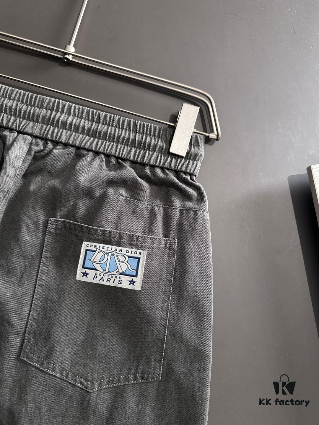 Dior 2025 Spring-Summer New Elastic Waist Casual Pants, Lightweight Custom Counter Fabric, Highly Breathable and Comfortable, Exquisite Details, Brand Design Concept, High Quality, Soft and Smooth Touch