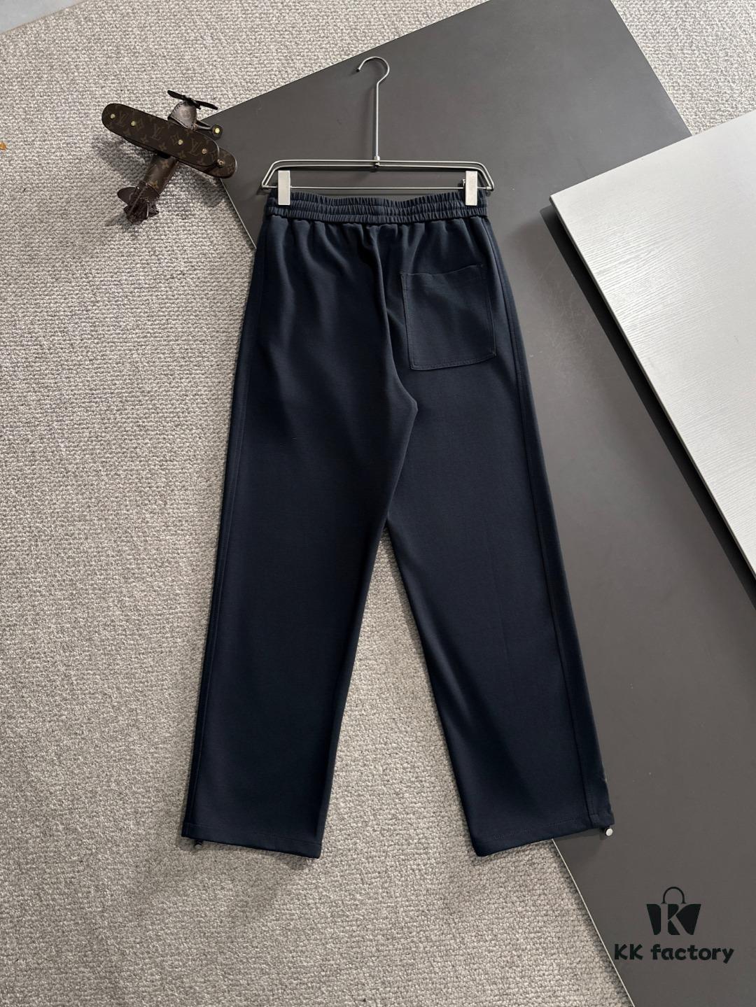 Dior 2025 Spring/Summer New Arrival Elastic Waist Casual Pants, Lightweight Custom Counter Fabric, Highly Breathable and Comfortable, Exquisitely Designed with Brand Elements Reflecting High Quality and Refined Craftsmanship, Soft and Smooth to the Touch, Featuring a Leisure Cut with an Excellent Fit