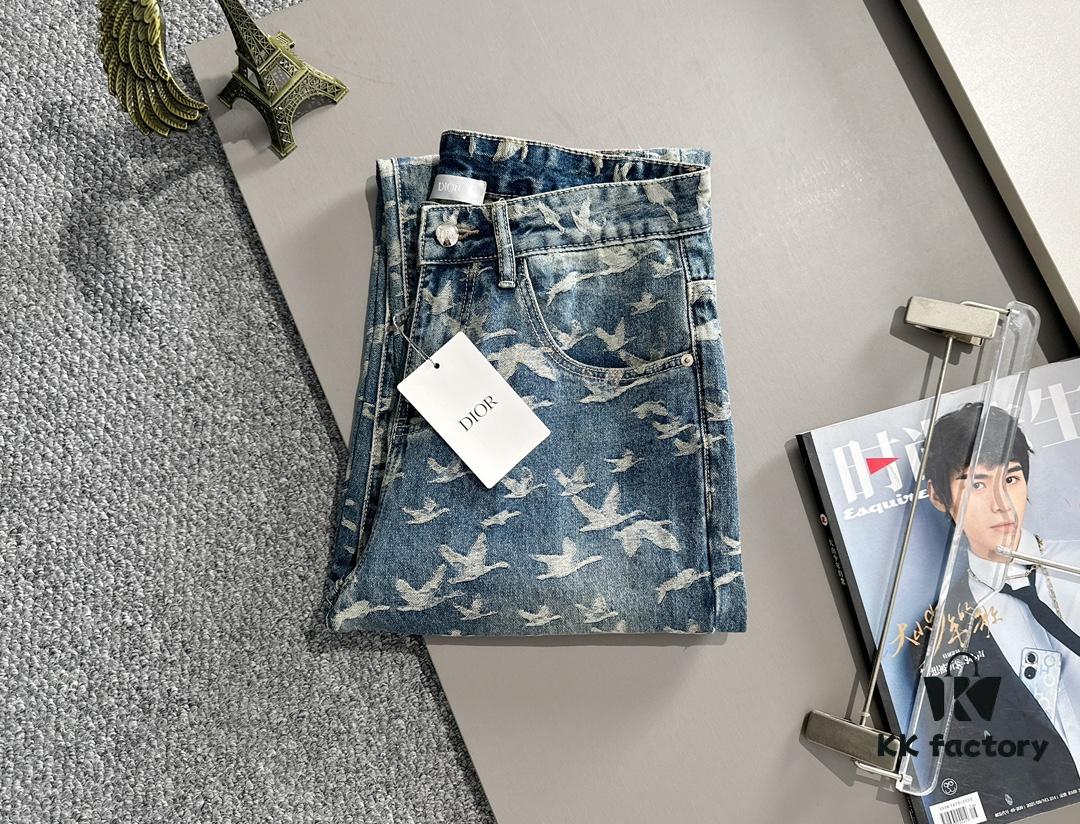 Dior 2025 All-Season Relaxed Straight-Leg Jeans, The Epitome of Trend – Fashion Influencers' Favorite